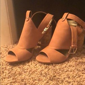 Blush Guess heels!!